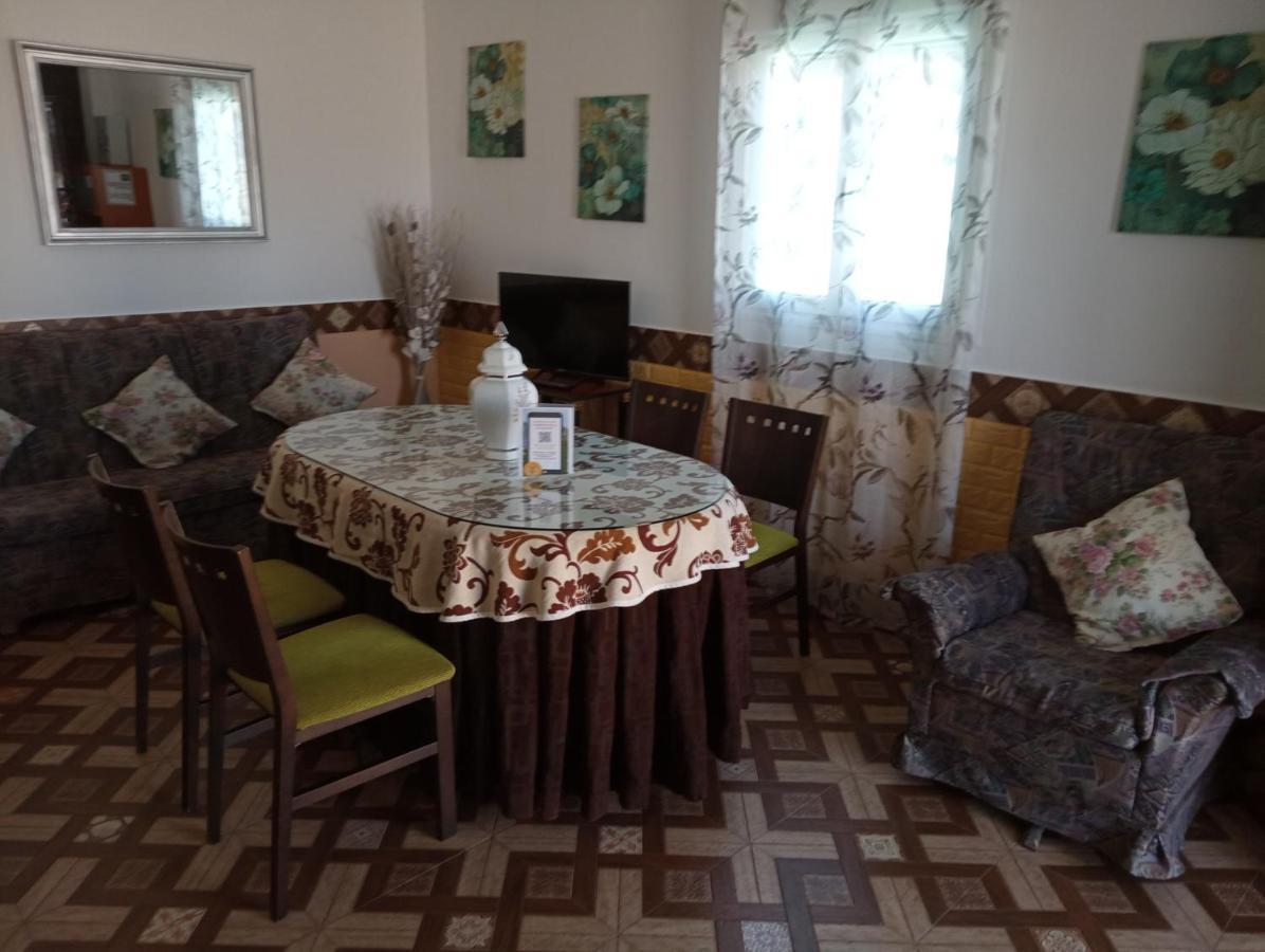 Conjunto Rural Andrea Guest House Moriles ภายนอก รูปภาพ